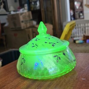Vintage Anchor Hocking Uranium Glass Candy Dish Swirl Pattern